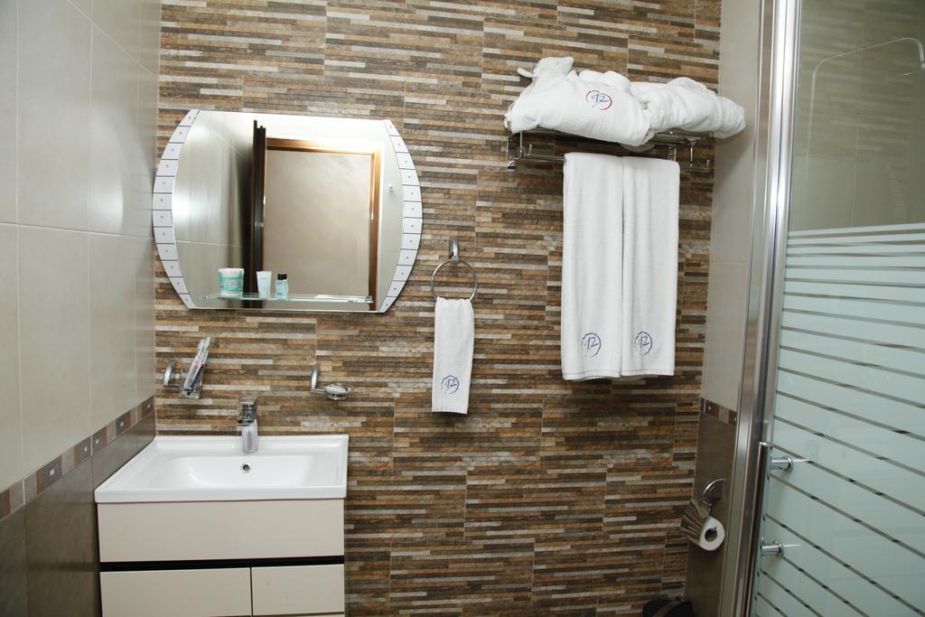 Best Hotel Yerevan Exterior photo