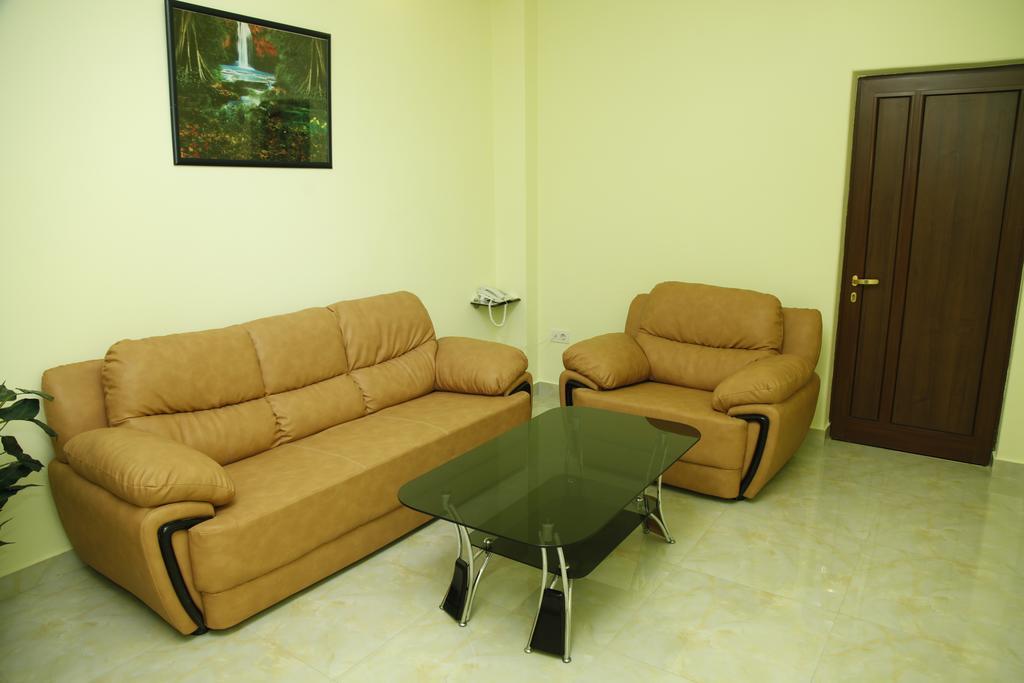 Best Hotel Yerevan Exterior photo